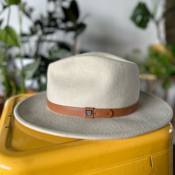 Brixton Hat Beige Felt with Brown Band - Picture 2 of 4
